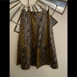 Zara Snakeskin skirt Small
